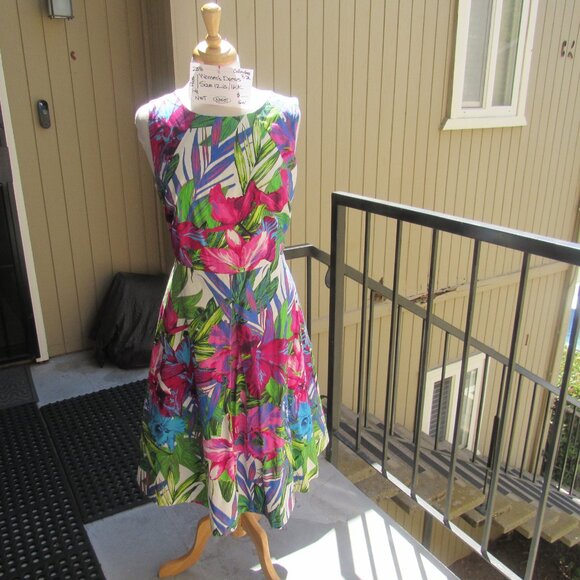 #306  NEW WOMEN'S BRIGHT FLORAL SUMMER DRESS BY COLLECTION  (SIZE 12US / 16UK) - Picture 1 of 4